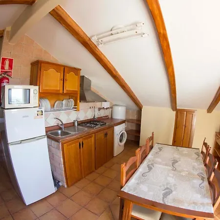 La Charca De La Dehesa * Casas del Monte