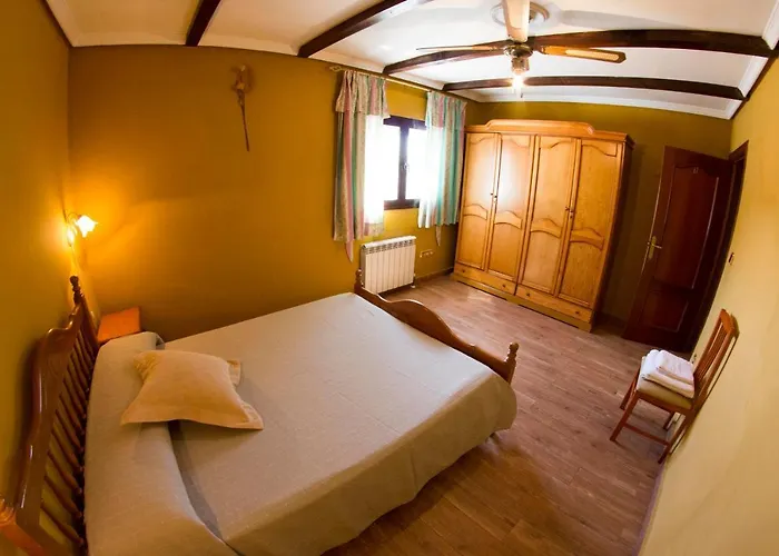 La Charca De La Dehesa * Casas del Monte