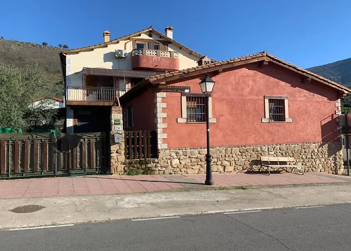 La Charca De La Dehesa * Casas del Monte